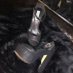 Peep Toe Platform Sandal